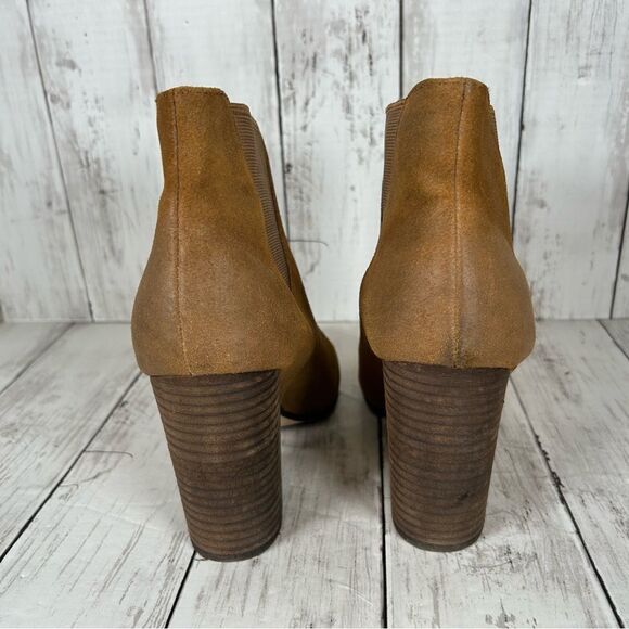 CROWN VINTAGE Magnolia Dark Natural Distressed Suede Elastic Ankle Boot 10 - Picture 11 of 11